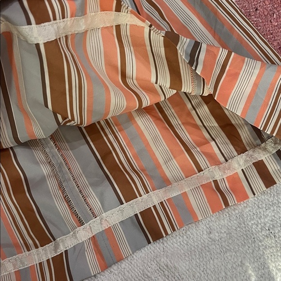 Vintage Chic Striped Midi Skirt in Brown and Pink - Picture 3 of 5